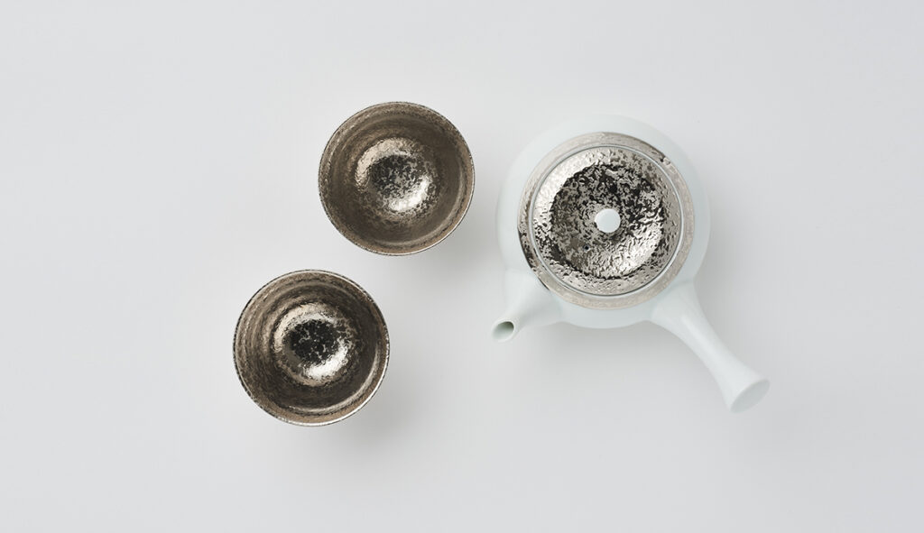 Platinum and Black 2 Tea Cups and Teapot