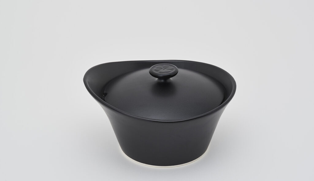 HACHI (M) Black