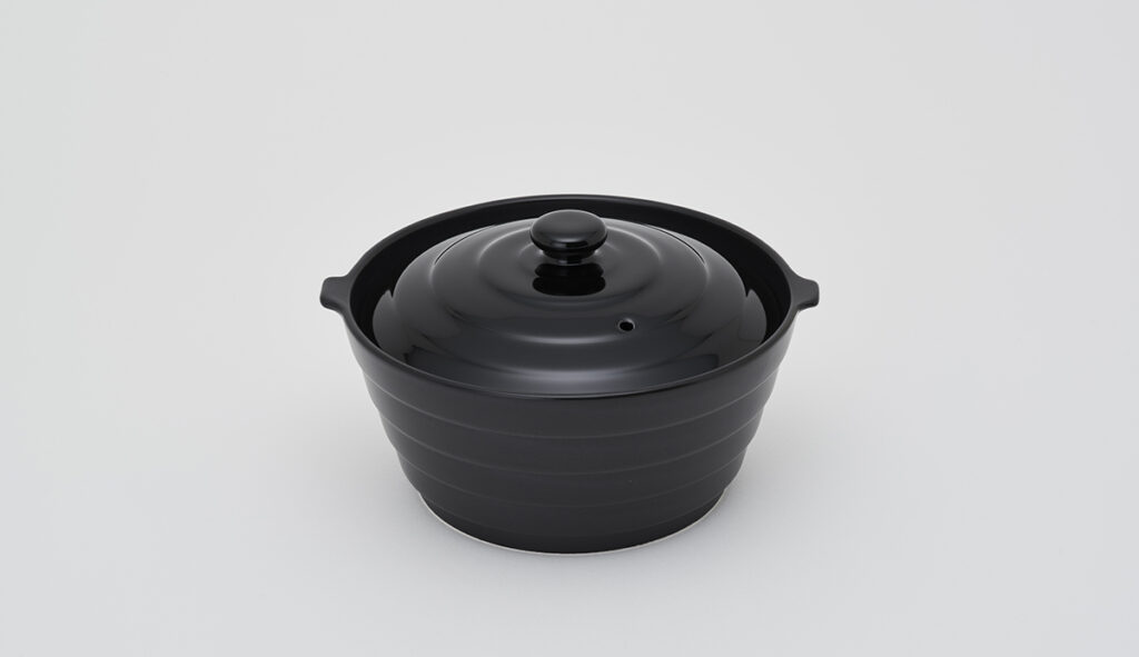 Only pot black