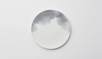 雪墨雲　二重高臺盤  22cm